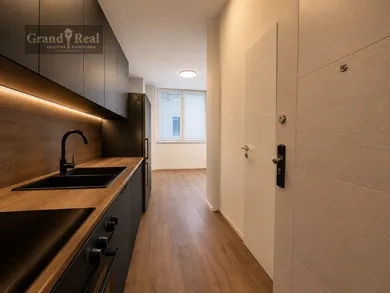 Byty na predaj 1-izbový, Rovinka · €105 000