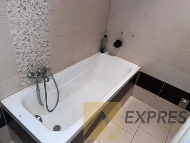 Na predaj 2-izbový byt, 48 m², Handlová, blízko centra mesta