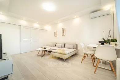 Na predaj 3-izbový byt, 65 m², Bratislava-Ružinov, Rumančeková