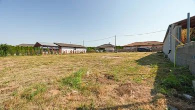 Na predaj pozemok, 876 m², Rozhanovce, Toryská