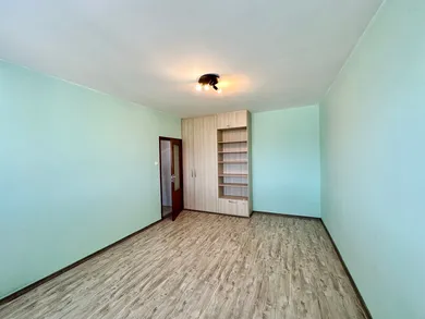 Na predaj 1-izbový byt, 34 m², Bratislava-Dúbravka, Kpt. Jána Rašu