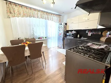 Na predaj 2-izbový byt, 62 m², Nitra, Bajkalská