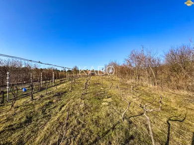 Działki na sprzedaż, Nitra · €17 900