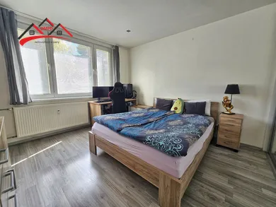 Na predaj 2-izbový byt, 56 m², Prievidza, Energetikov