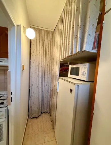 Na prenájom 1-izbový byt, 34 m², Bratislava-Karlova Ves, Karloveská