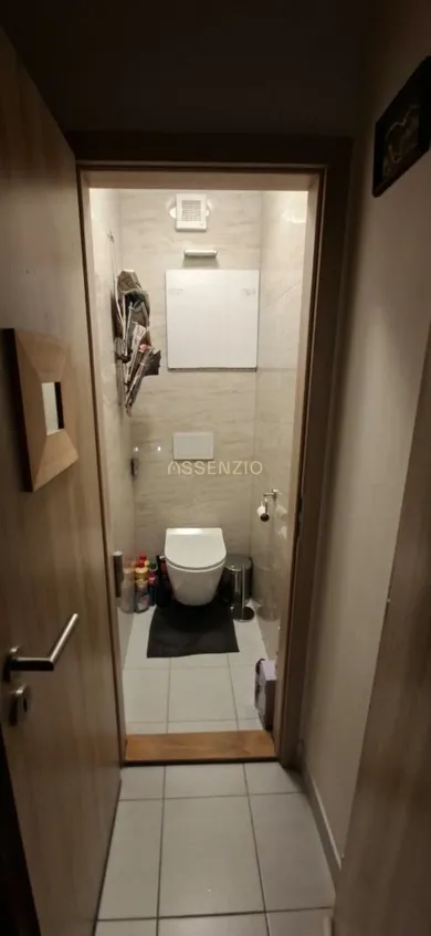 Na predaj 1-izbový byt, 36 m², Bratislava-Petržalka, Halová