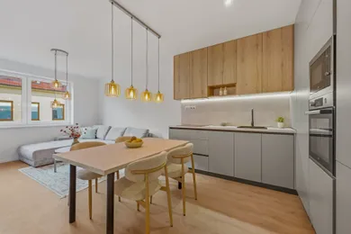 Квартиры на продажу, 4-комнатные, Trnava · €360 000