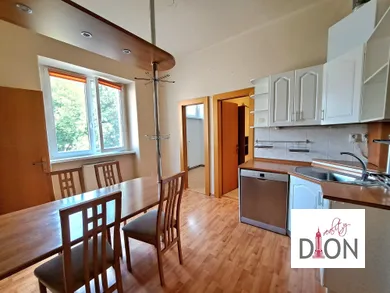 Mieszkania na sprzedaż, 4-pokojowe, Banská Bystrica · €295 000