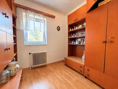 Na predaj 3-izbový dom, 381 m², Budmerice, J. Holčeka