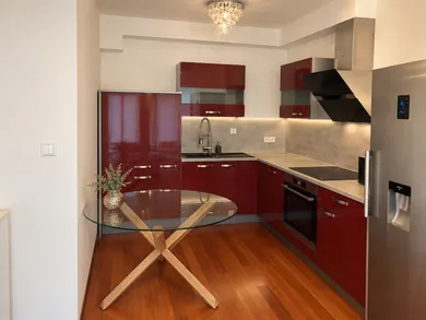 Na prenájom 3-izbový byt, 75 m², Bratislava-Petržalka