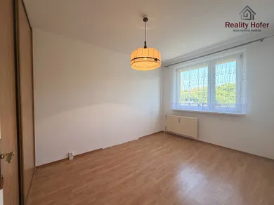 Na prenájom 3-izbový byt, 73 m², Prešov, Exnárova