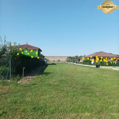 Na predaj pozemok, 35 m², Ivanka pri Nitre, Pri tehelni