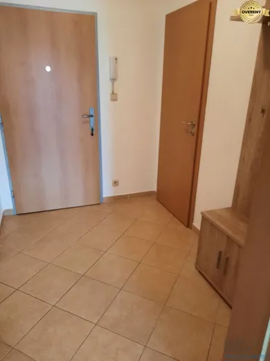 Na prenájom 2-izbový byt, 55 m², Bratislava-Ružinov, Jégeho