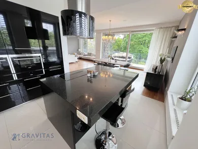 Na prenájom byt v Bratislava-Staré Mesto · €2 500 · Novostavba