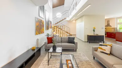 Na prenájom dom, 323 m², Bratislava-Nové Mesto