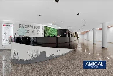 Na prenájom komerčné, 18 m², Bratislava-Ružinov, Plynárenská