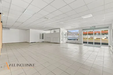 Na prenájom komerčné, 246 m², Dunajská Streda, Športová
