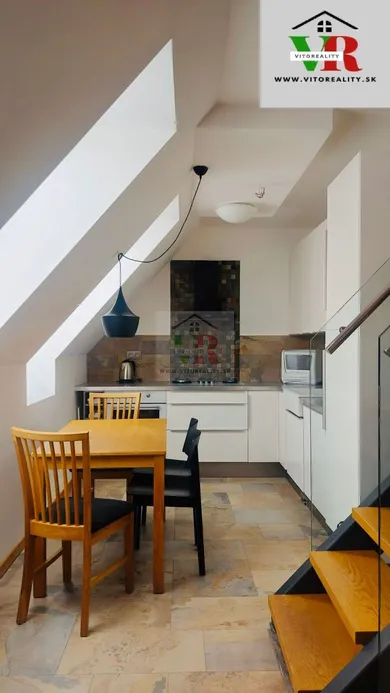 Na prenájom 3-izbový byt, 100 m², Nitra, Fraňa Mojtu