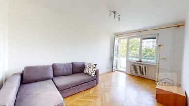 Na prenájom 3-izbový byt, 65 m², Bratislava-Ružinov, Uránová