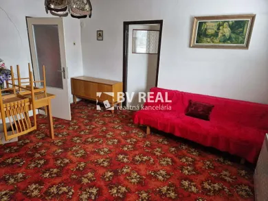Na predaj dom v Prievidza · €220 000 · Čiastočná rekonštrukcia