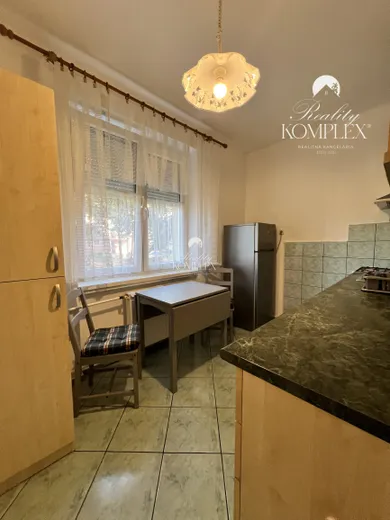 Na prenájom 2-izbový byt, 54 m², Komárno