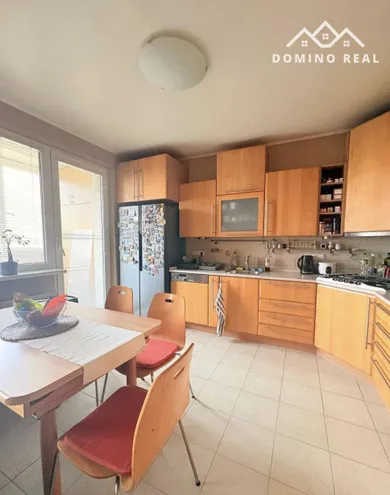 Mieszkania na sprzedaż, 4-pokojowe, Bratislava-Karlova Ves · €299 900