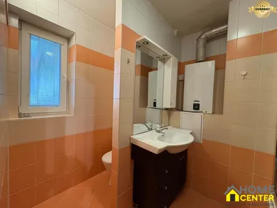 Na prenájom 2-izbový byt, 58 m², Komárno