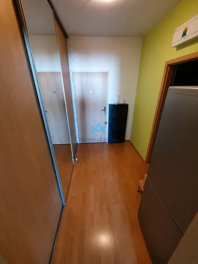 Na predaj 1-izbový byt, 34 m², Bratislava-Petržalka