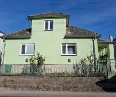 Domy na sprzedaż, 5-pokojowe, Malé Leváre · €154 000