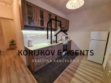 Na prenájom 2-izbový byt, 55 m², Humenné, Dobrianskeho