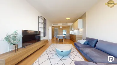 Na prenájom 2-izbový byt, 57 m², Bratislava-Staré Mesto, Továrenská