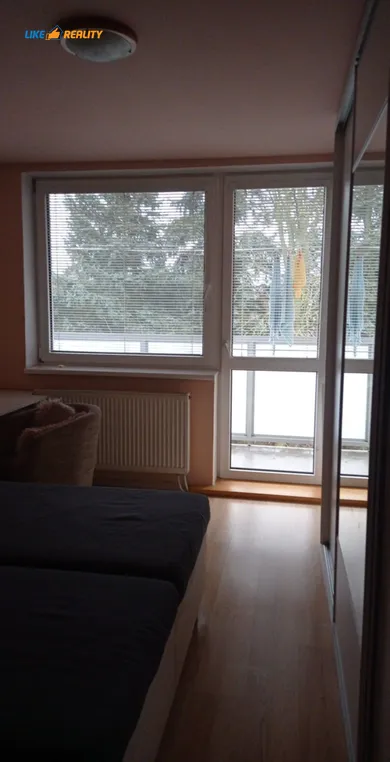 Na prenájom 2-izbový byt, 47 m², Nová Ves nad Žitavou