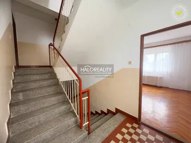 Na predaj dom, 179 m², Slovenský Grob