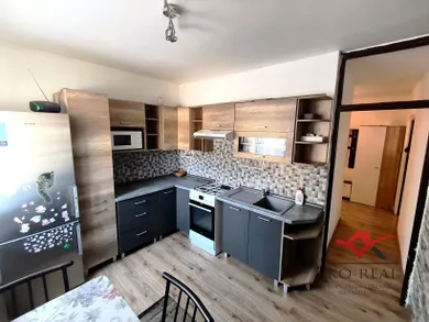 Na predaj 3-izbový byt, 72 m², Nové Mesto nad Váhom, Klčové