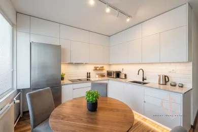 Apartments for sale, 3-room in Banská Bystrica · €199,000