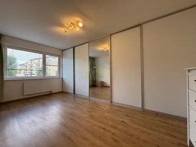 Na prenájom 3-izbový byt, 100 m², Piešťany, E. Belluša