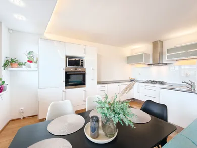 Mieszkania na sprzedaż, 3-pokojowe, Košice-Západ · €239 999