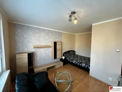 Mieszkania na wynajem, 1-pokojowe, Šamorín · €350