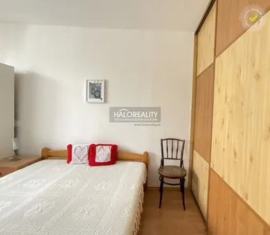Na predaj 4-izbový byt, 97 m², Banská Bystrica