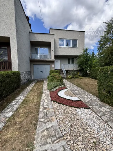 Domy na sprzedaż, 5-pokojowe, Lučenec · €199 500