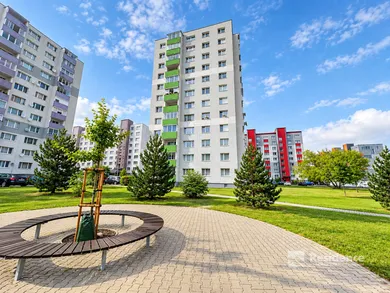 Byty na prenájom 3-izbový, Liptovský Mikuláš · €600