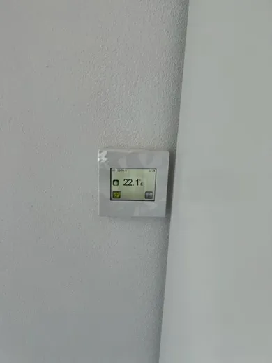 Na prenájom 1-izbový byt, 40 m², Bratislava-Ružinov, Pod gaštanmi
