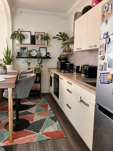 Na predaj 2-izbový byt, 42 m², Bratislava-Nové Mesto, Riazanská