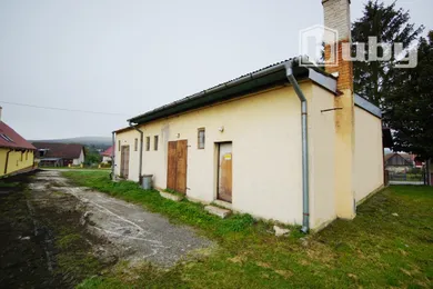 Na predaj 4-izbový dom, 186 m², Socovce