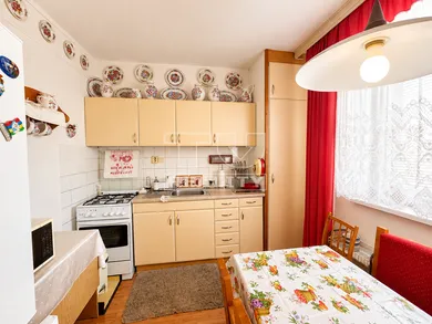 Na predaj 4-izbový byt, 82 m², Piešťany
