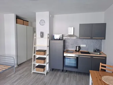 Mieszkania na wynajem, 1-pokojowe, Senica · €430