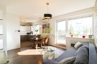 Na predaj 3-izbový byt, 64 m², Stupava, Cementárenská