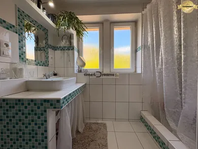 Na predaj 2-izbový byt, 68 m², Levice