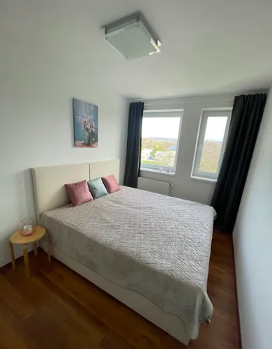 Na prenájom 2-izbový byt, 44 m², Bratislava-Karlova Ves, Staré Grunty
