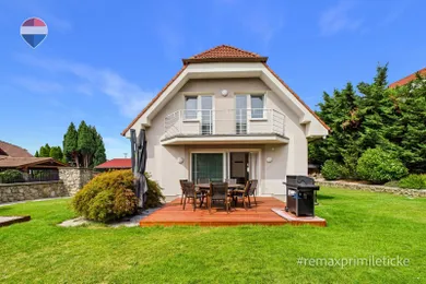Na predaj dom, 174 m², Bratislava-Záhorská Bystrica, Strmý vŕšok